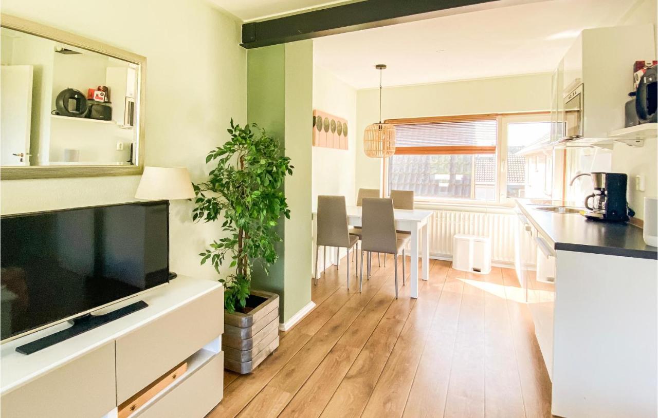 Cozy Apartment In Zoutelande With Wifi Екстериор снимка